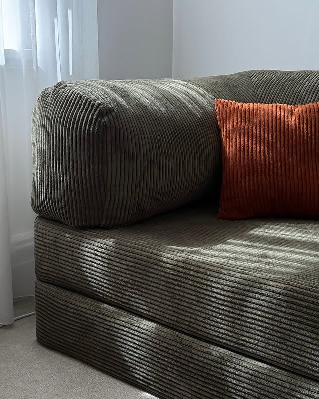 Styling Your Sofa - Sofa Luz